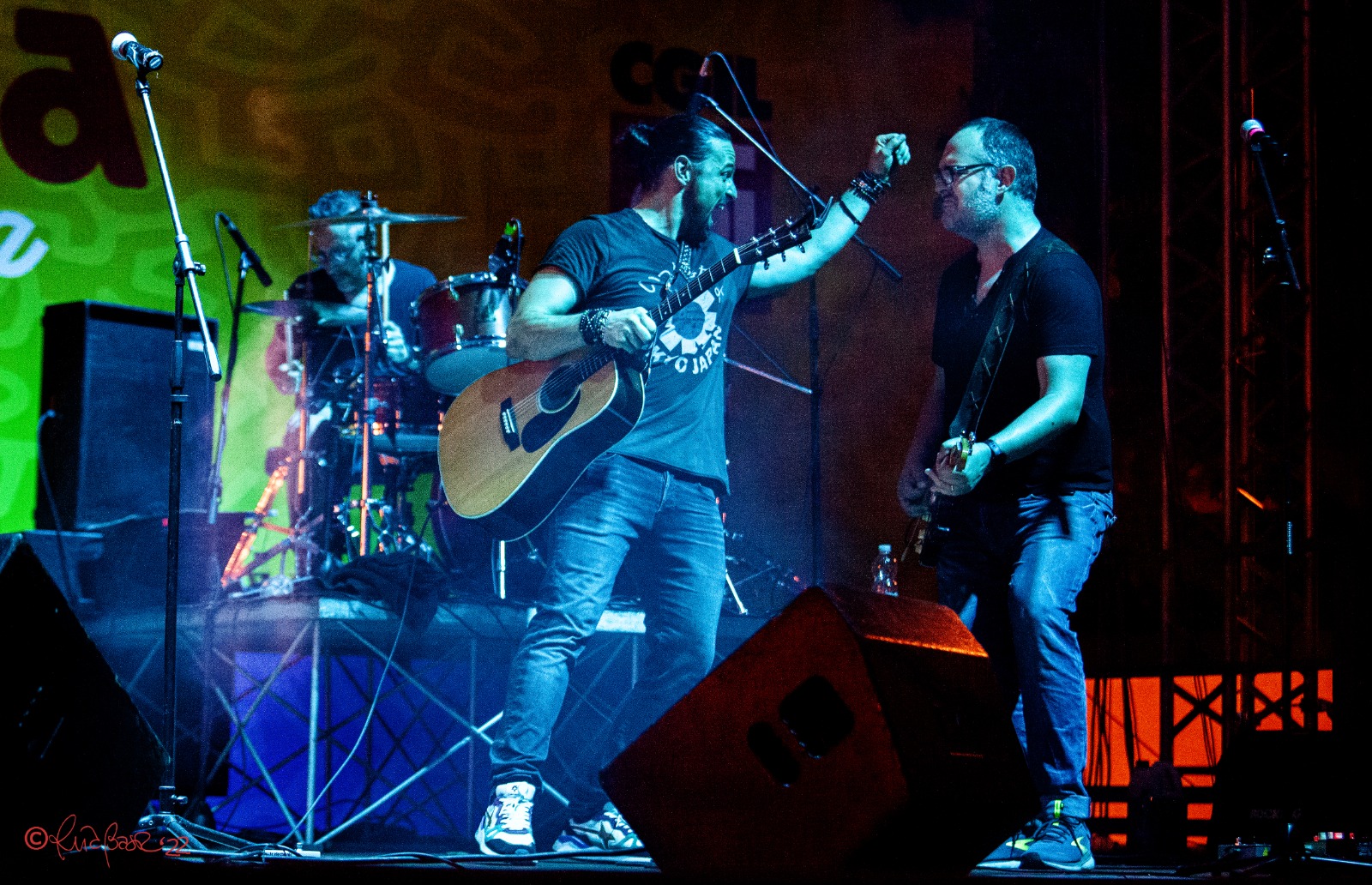 Montefano, Alberto Bertoli e Giullari Band cantano Pierangelo