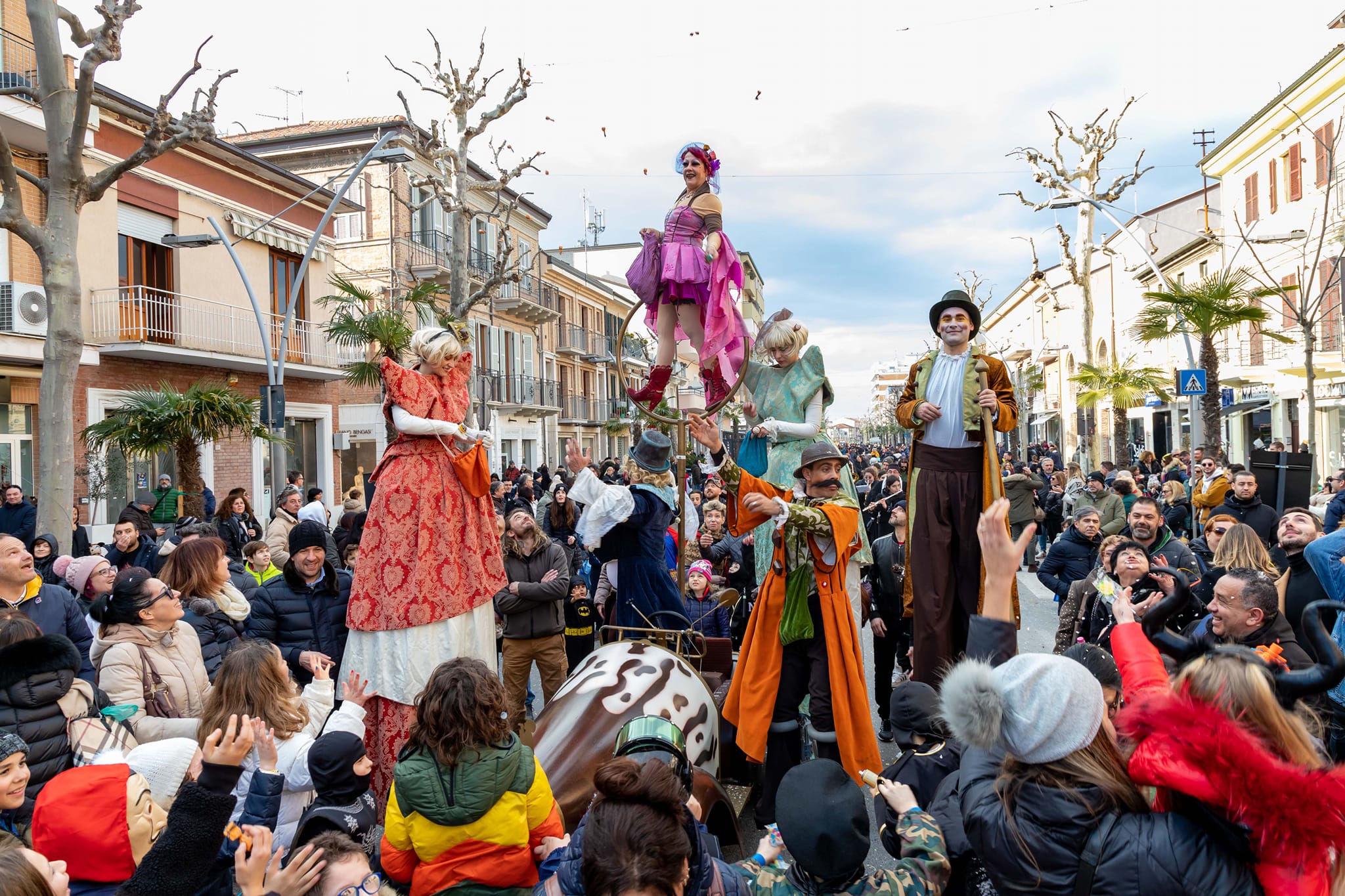 Carnevale Civitanovese, festa e allegria con 700 maschere